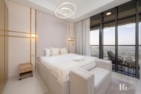 Sky-High Aykon City Studio